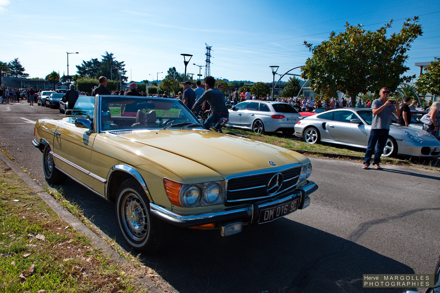 Mercedes 350SL -02.jpg